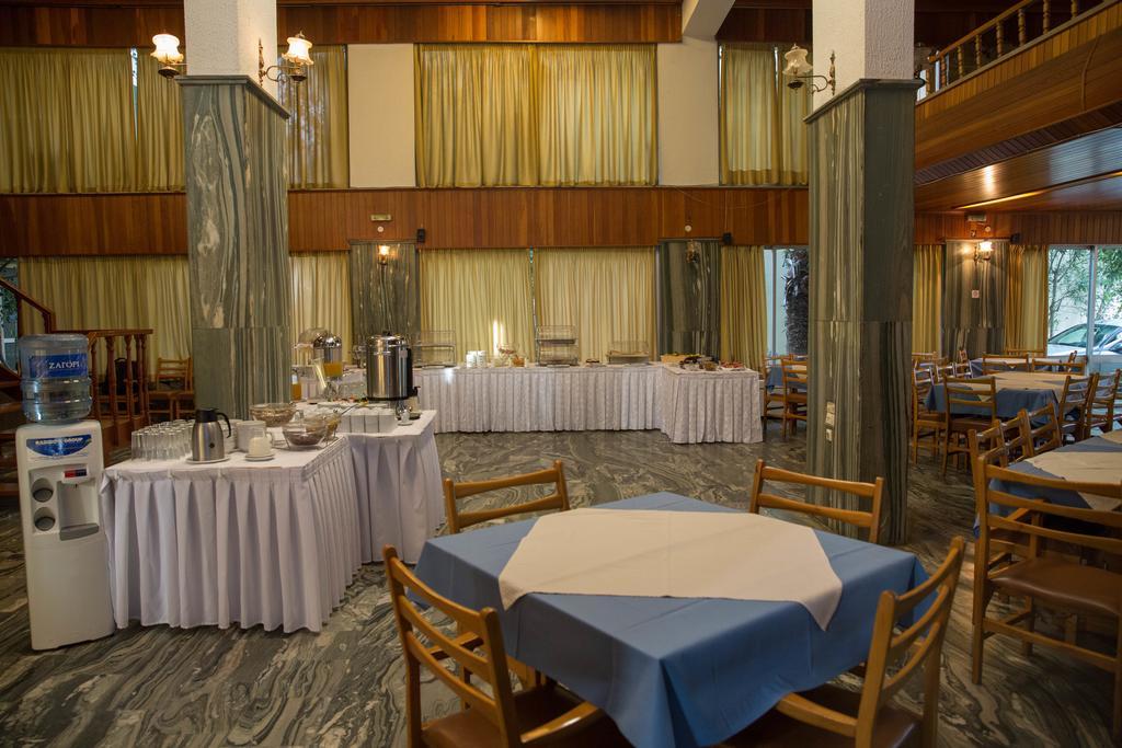 Hotel Liberty Mesolóngion Extérieur photo