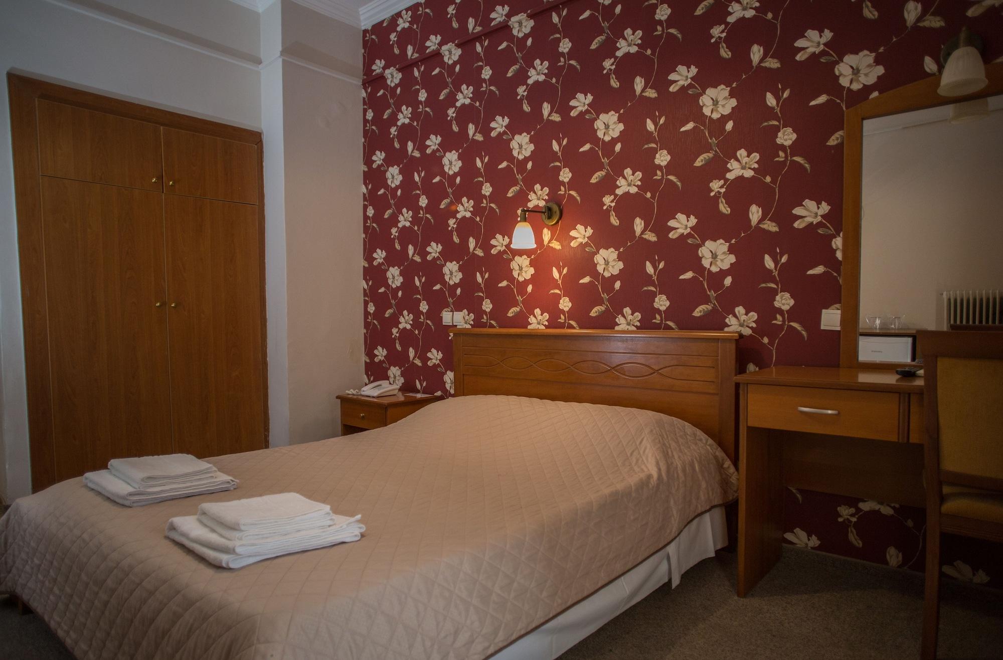 Hotel Liberty Mesolóngion Extérieur photo