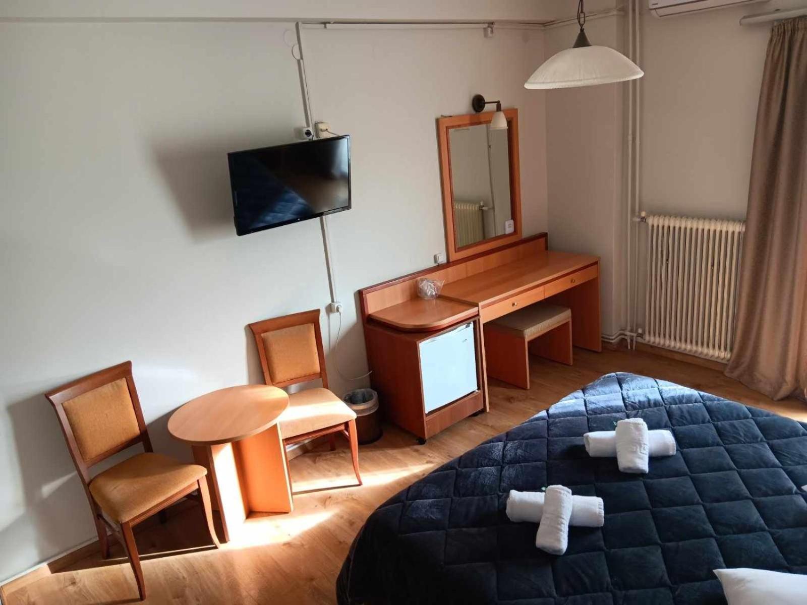 Hotel Liberty Mesolóngion Extérieur photo