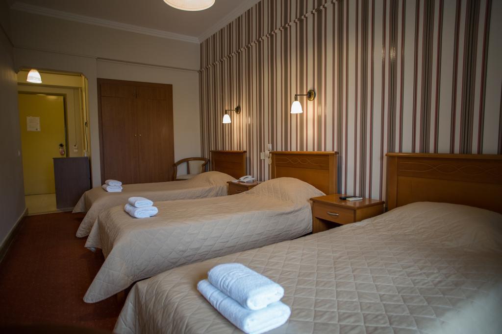 Hotel Liberty Mesolóngion Extérieur photo