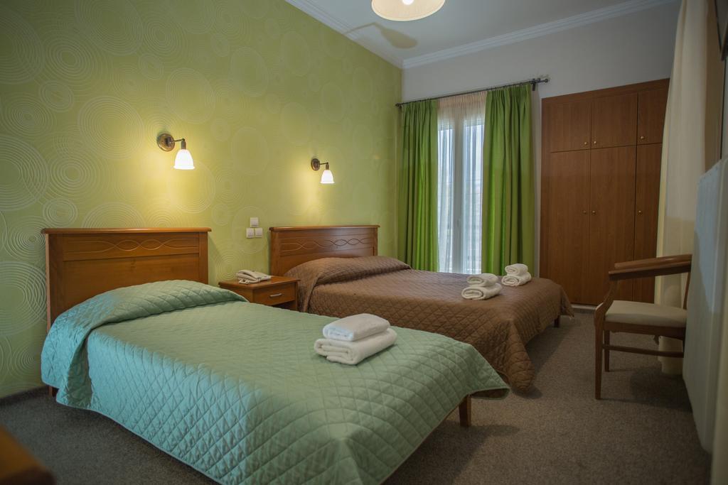 Hotel Liberty Mesolóngion Extérieur photo