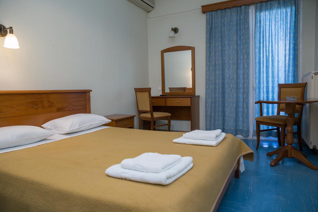 Hotel Liberty Mesolóngion Extérieur photo