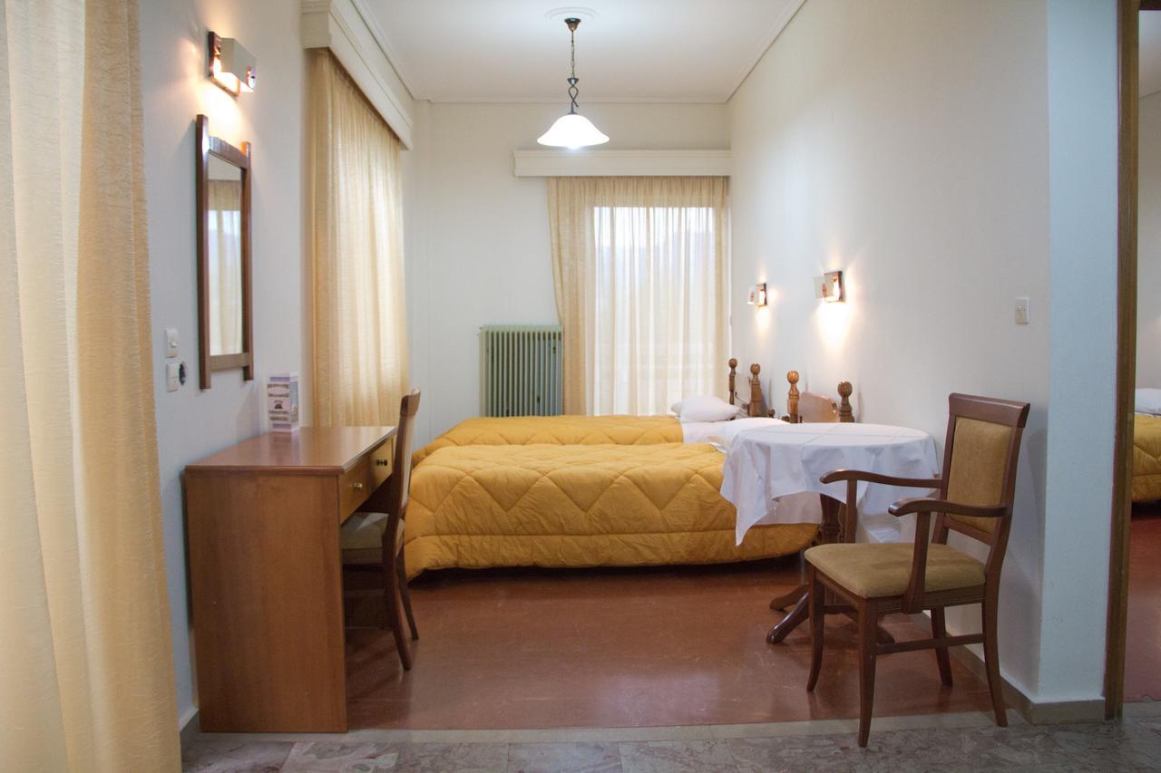 Hotel Liberty Mesolóngion Extérieur photo